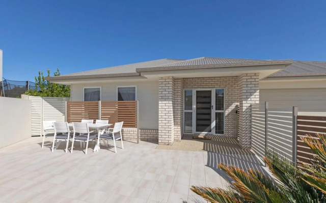 Salty Pause @ Bondi House