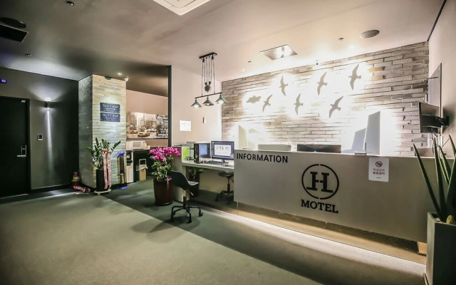 Eumseong Chungbukyeoksindosi H Motel