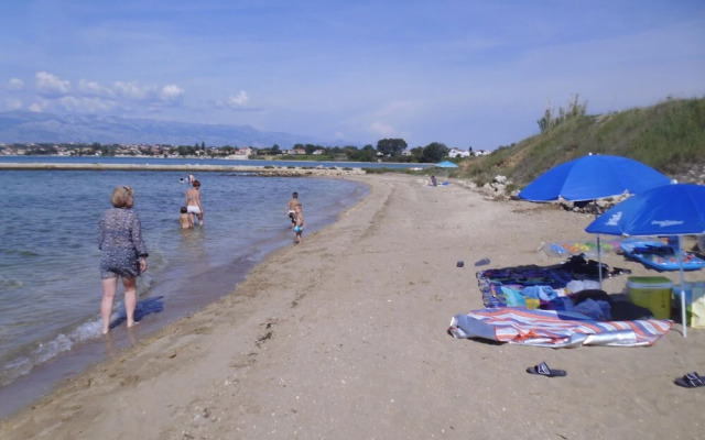 Cozy seaview apartment next to the beach