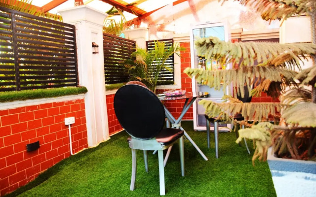 Terra Santa Lodgings & Restaurants