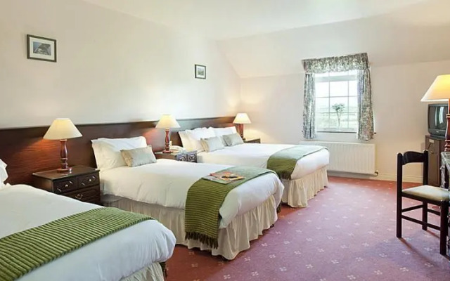 Smerwick Harbour Hotel