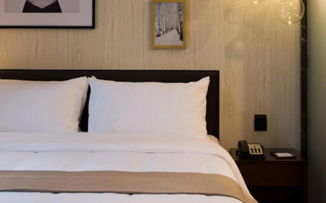 BBHOL Elegant Hotel