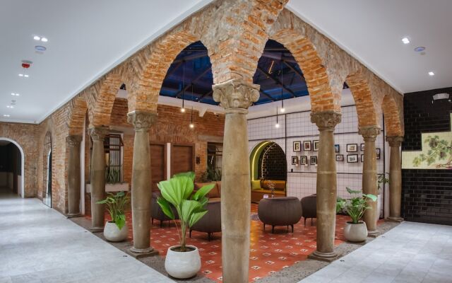 Wanderlot- Hotel Plaza Central