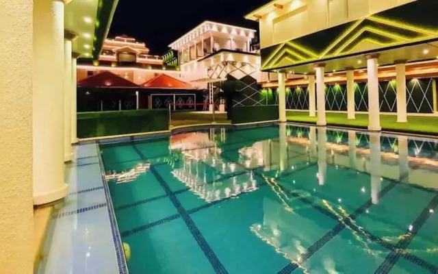 B8 Hotel