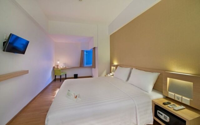 Whiz Prime Hotel Megamas Manado