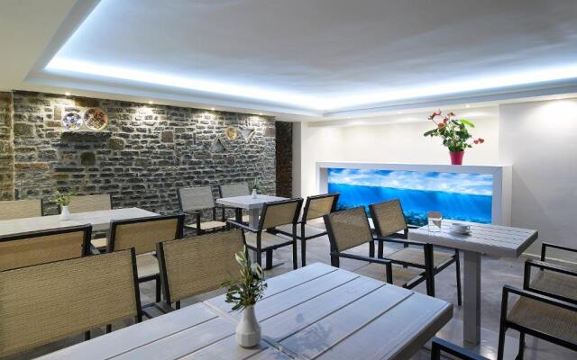 Mistral Bay Hotel