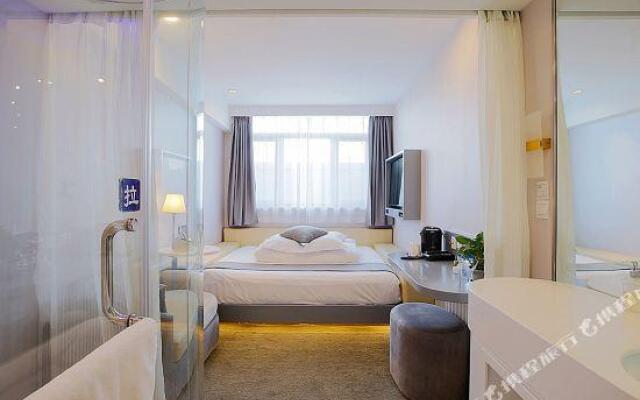 Zsmart Hotel (Tianjin Binhai Finacial Free Trade Zone Yujiabao High-speed Railway Station)