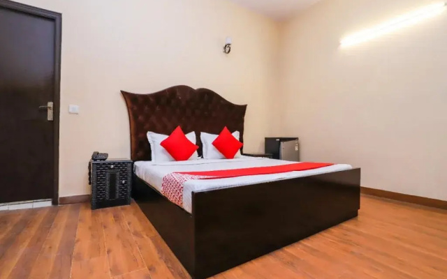 Royal Town By OYO Rooms
