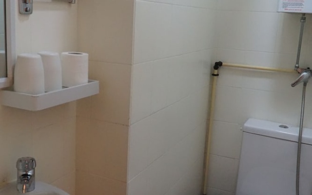 Po Wah Guesthouse – Bathroom – Kowloon