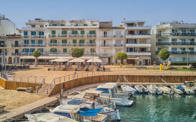 Отель Cala Bona