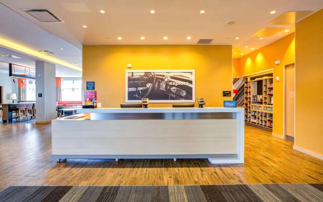 Hampton Inn & Suites Boston/Waltham