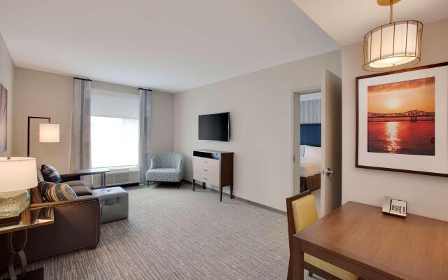 Homewood Suites by Hilton Louisville Downtown, KY