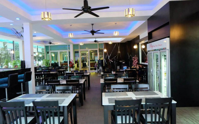 Phuket Seaview Resotel