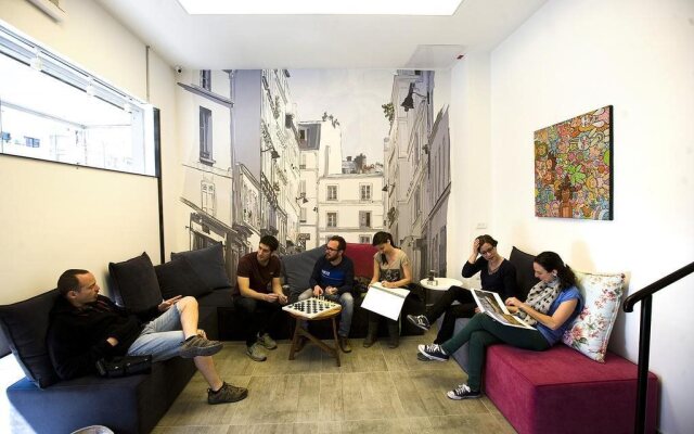 Little Tel-Aviv Hostel