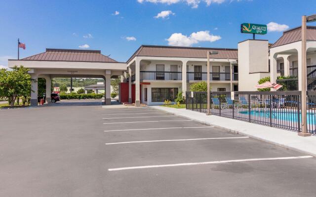 Clarion Inn Cleveland near University
