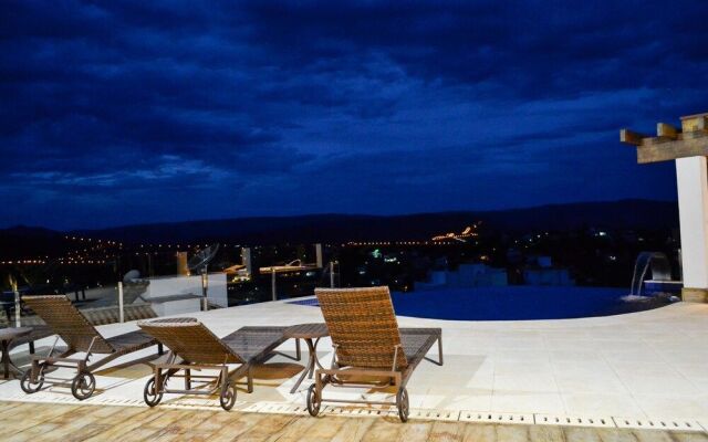 Suites de Luxo em Escarpas do Lago