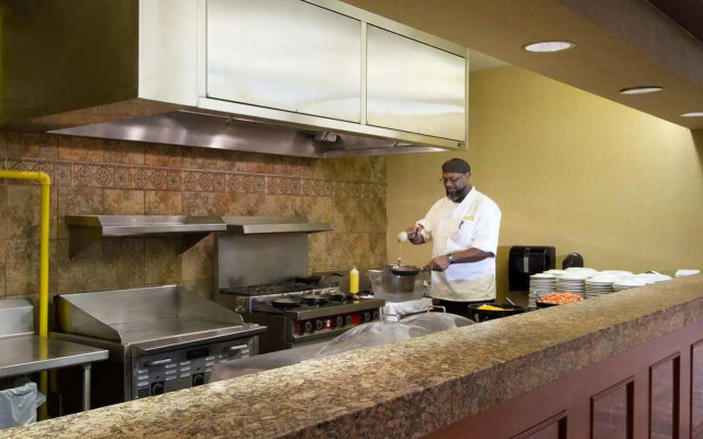 Embassy Suites by Hilton Charleston Airport Convention Ctr