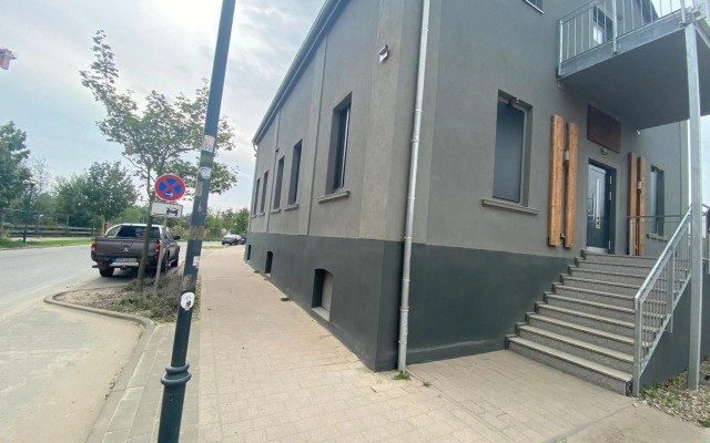 PRIMA Inn Unterkunft direkt uber der "Bar am Minimax"