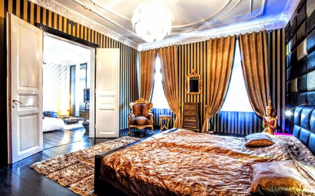 Luxury Penthouse Apartment