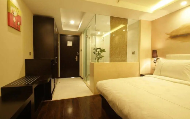 Red Hotel - Beijing