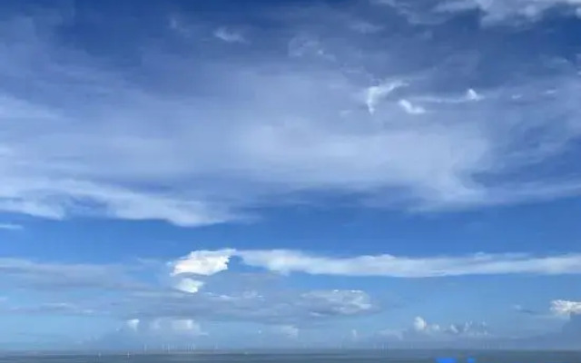 YURI Seaview Apartment