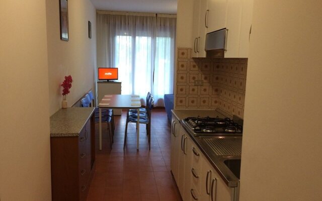Nice Three-bedroom Flat With Balcony