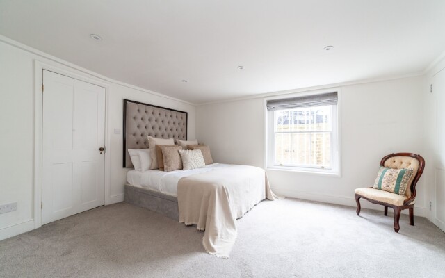 The New Cross Premier Room