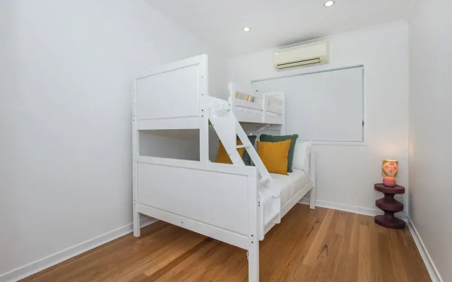 Luxe Waterfront Stay -Tallebudgera Creek