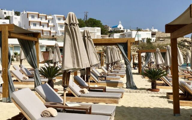 Mykonos Scorpion Beachfront Suites