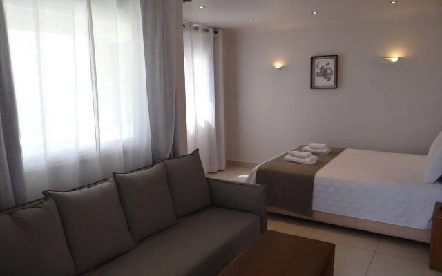 Amaze Suites