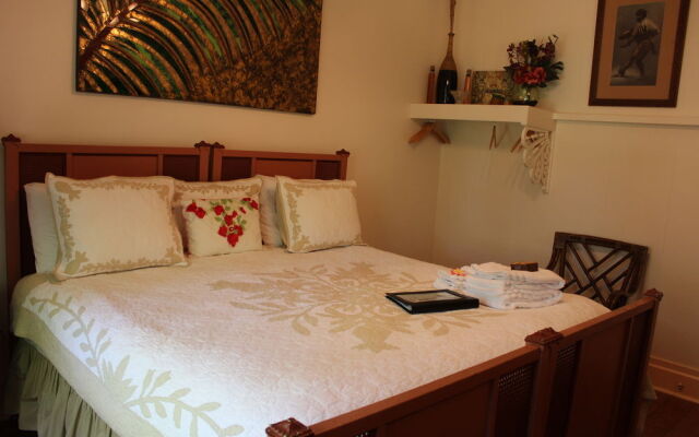 Haiku Plantation Inn Bed & Breakfast