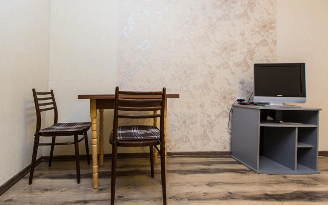 Apartment on Staroevreyska street 17