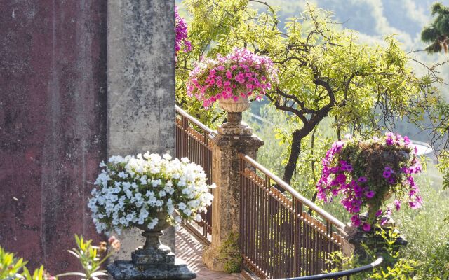 Monaci delle Terre Nere