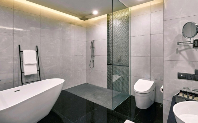 Pullman Kuala Lumpur City Centre Hotel & Residences