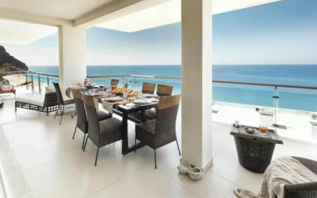 Cali Luxury Suites And Suites Bed And Breakfast