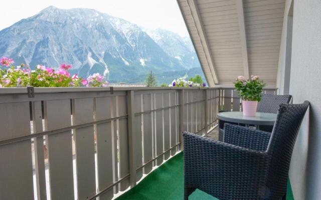 Alpine Appartement Top 8 by AA Holiday Homes