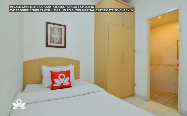 ZEN Rooms Capital Residence