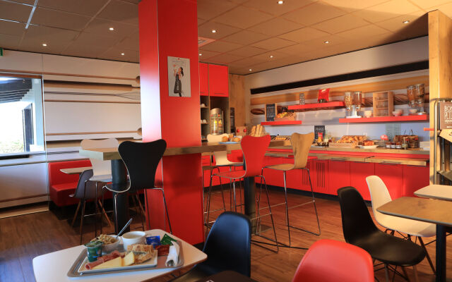 Ibis Aurillac