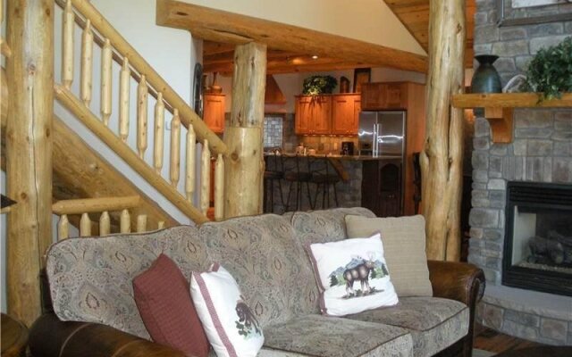 Dreamcatcher South 190 5 Br townhouse by RedAwning