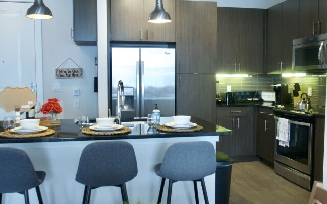 Hidden Gem of Dallas, 6 Mins Aacenter