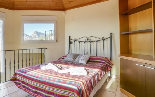 Villa - 5 Bedrooms with Pool - 106414