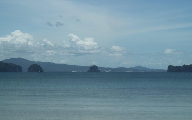 Pasai Beach Lodge