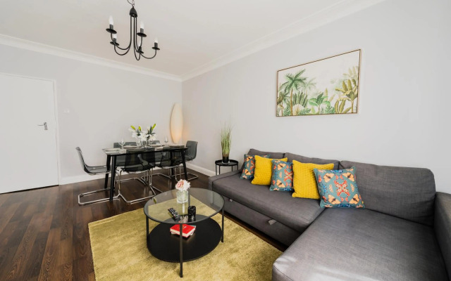 2-bedroom Apartment in Baker Street
