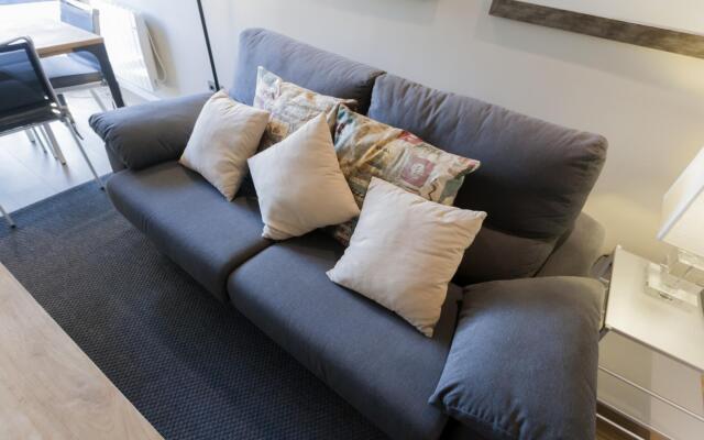 Luxury II in Madrid with 2 bedrooms and 2 bathrooms