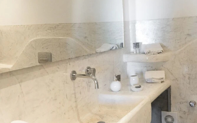 Demilmar Luxury Suites