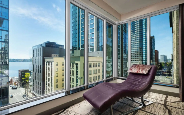 The Charter Hotel Seattle, Curio Collection by Hilton