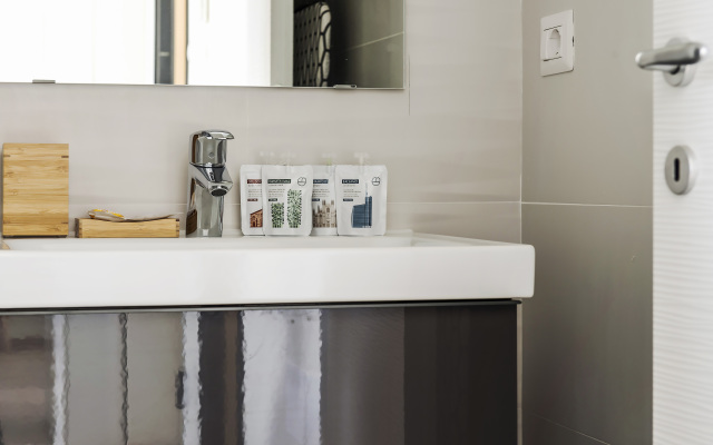 italianway Bergonzoli Place - MONO A - Swimming