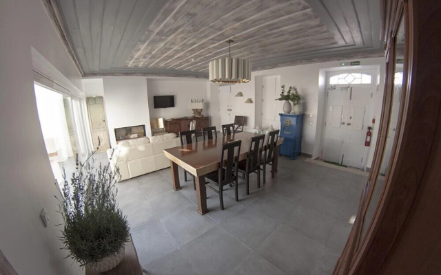 Casa do Adro da Golegã - Guest House