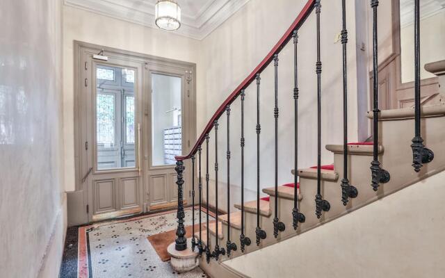 B 511 - Best deal in the center of Paris