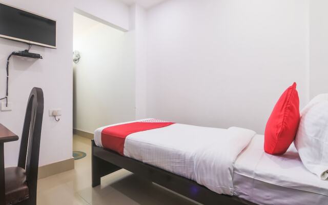OYO 23008 Labanya Holiday Home